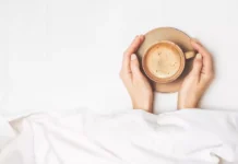 کافئین چگونه شما را بیدار می کند؟