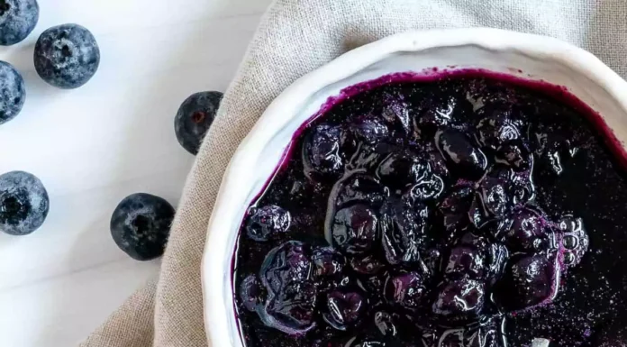 شربت (سیروپ) بلوبری و طرز تهیه آن