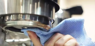 مواد شوینده و روش پاکسازی دستگاه اسپرسوساز