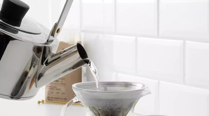 طرز تهیه قهوه کمکس یا قهوه قطره ای(Drip Coffee)